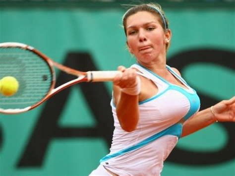 simona halep boobs|Breast reduction saved tennis star Simona Halep’s career